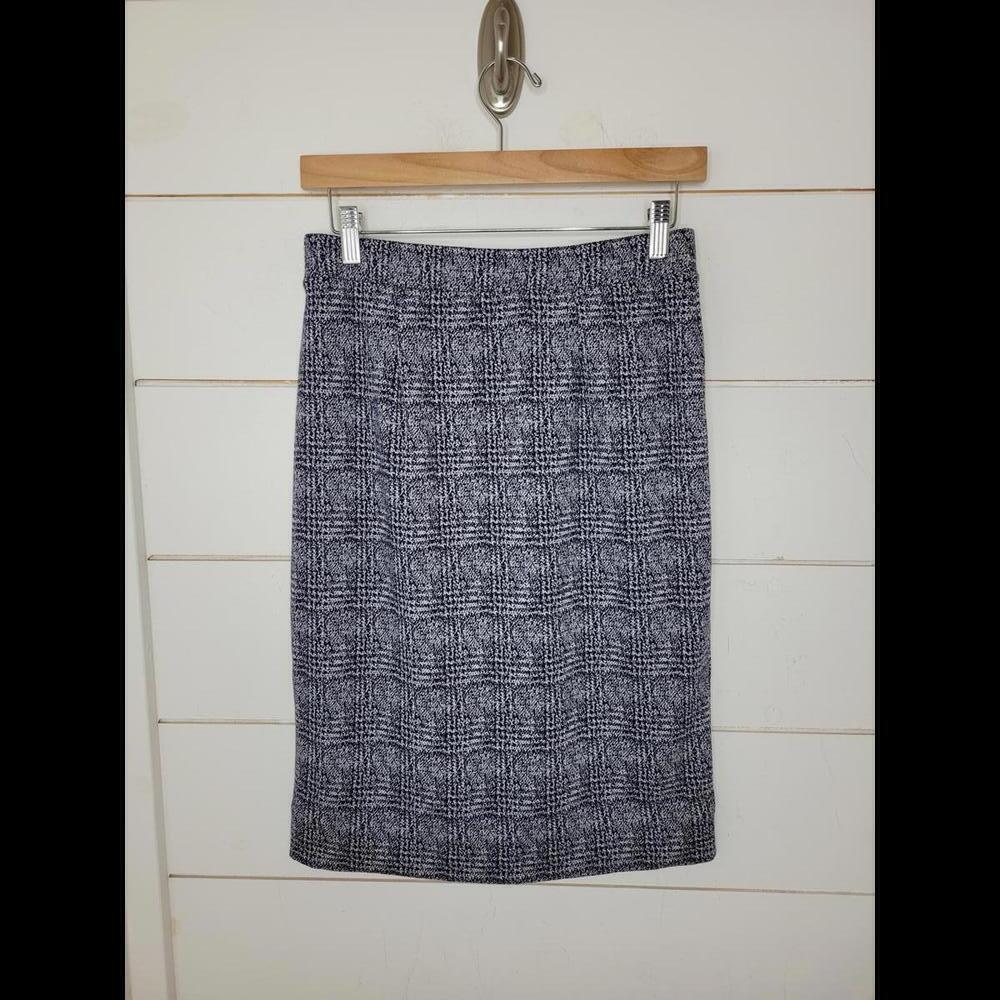 NWOT 41 Hawthorn small navy blue & white jacquard pencil skirt